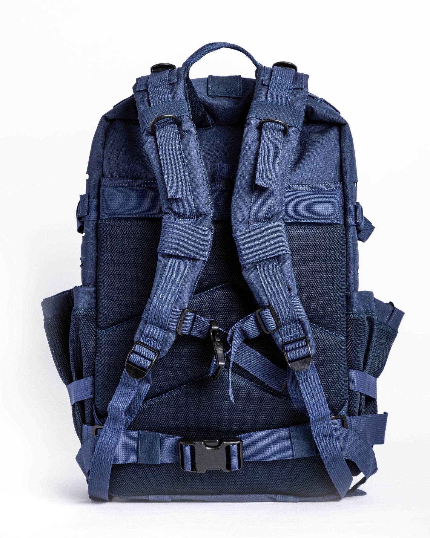 BUILT ATHLETES 45 LARGE NAVY & WHITE GYM BACKPACK image 3